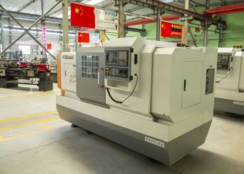 关键核心技术攻坚与产业长期价值